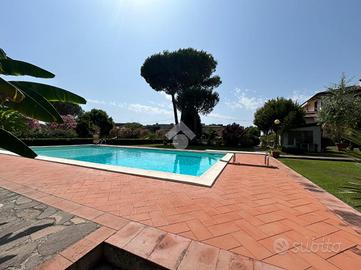 CASA SEMINDIPENDENTE A SARZANA