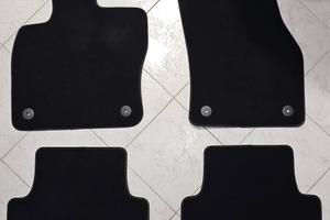 TAPPETINI MOQUETTE ORIGINALI "SEAT ATECA" - NUOVI