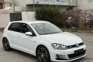 Volkswagen Golf Business GTD 2.0 TDI DSG 5p. 4 Fre