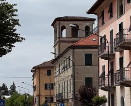 Ovada (AL), casa d'epoca, appartamento ammobiliato