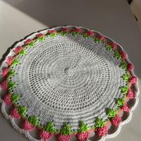 Centrino rotondo all’uncinetto fatto a mano