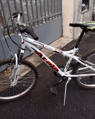 Bicicletta Atala invader 24