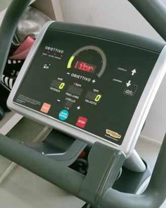 cyclette Technogym Excite LED 700 SP