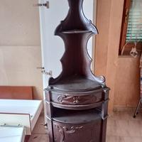 Mobiletto ad angolo in noce scuro