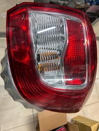 Fanale posteriore dx dacia Sandero stepway 2012