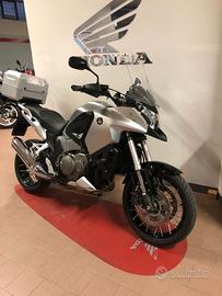 honda-sh-125  Motomarche Latini - moto scooter Senigallia