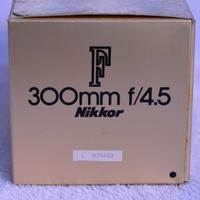 obbiettivo nikon 300/4,5