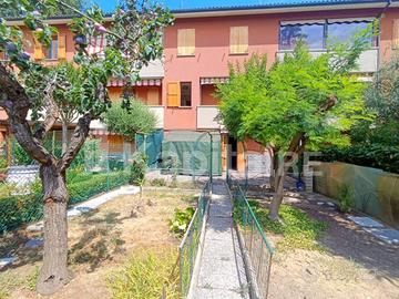 Villetta a schiera di 130 m² con 5 locali e box au