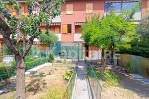 Villetta a schiera di 130 m² con 5 locali e box au