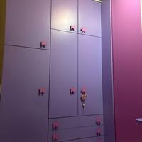 cameretta colore lilla bordi bianchi