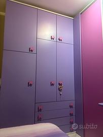 cameretta colore lilla bordi bianchi