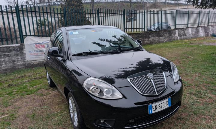 Lancia Ypsilon 1.2 69 CV 5 porte Platinum UNICO PR