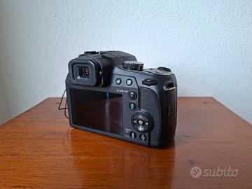 Panasonic DC-FZ82 Lumix