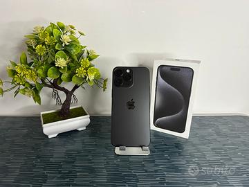 iPhone 15 Pro Max 256GB Nero Garanzia 12 Mesi