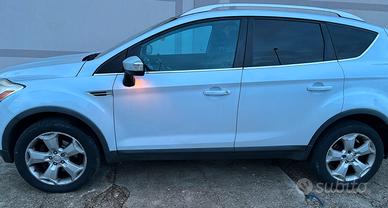 Ford Kuga 2.0 TDCi 136 CV 4WD Titanium