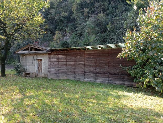 Casello + tettoia legno