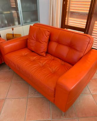 2 divani in pelle arancione