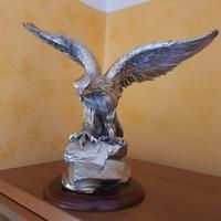 Soprammobile scultura aquila