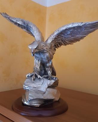 Soprammobile scultura aquila