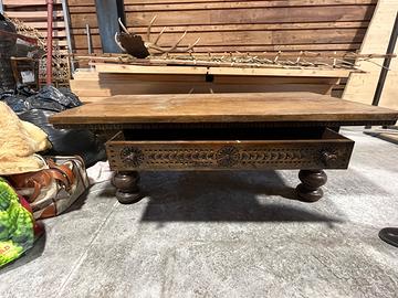 Tavolino in noce nazionale massello lucidato a cer