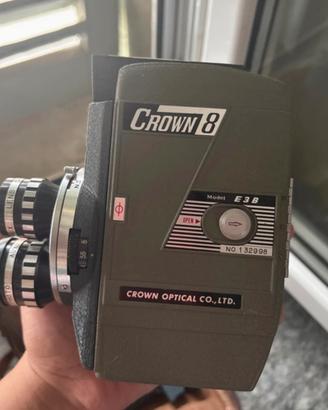 Cinepresa Crown 8