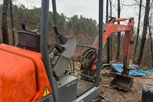 Miniescavatore Pel job eb 200