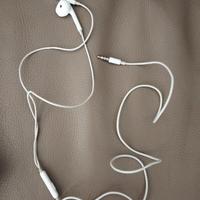 Auricolari bianchi con filo