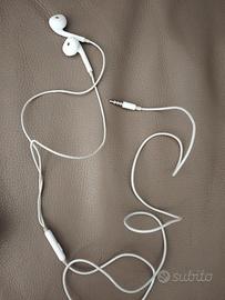 Auricolari bianchi con filo