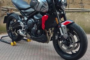 Triumph Trident 660