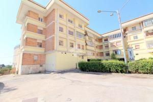 4 LOCALI A LUCERA