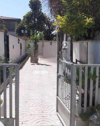 Anzio appartamento con giardino