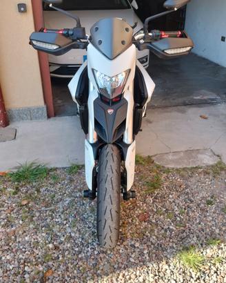 Ducati Hypermotard 939