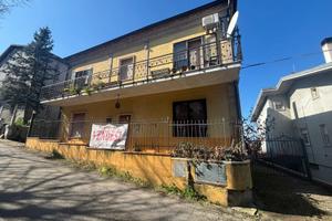 appartamento in centro a CAPPELLE con due ingress