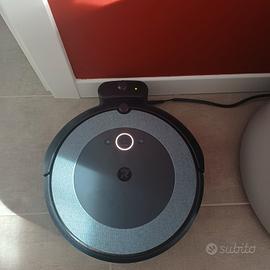 ASPIRAPOLVERE iRoomba i5