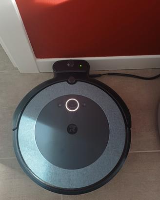 ASPIRAPOLVERE iRoomba i5