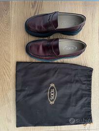 Mocassini Tod's in pelle - Suola Chunky - Come
Nuo