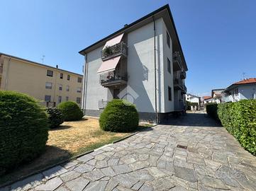 3 LOCALI A GALLIATE