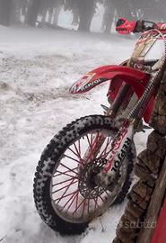 Honda CRF 450 perfettamente funzionante.