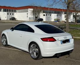 Audi tt tfsi sline turbo benzina
