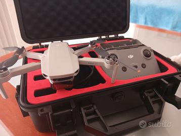 Drone DJI Mini 4K con tanti accessori (3 batterie,