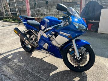 Yamaha YZF R6 - 2002