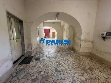 Appartamento di 150 m² con più di 5 locali a Lusci