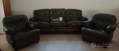 Divano 3 posti e due poltrone Frau