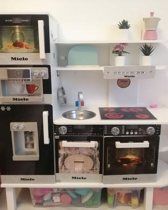 Cucina giocattolo in legno Miele Theo Klein access