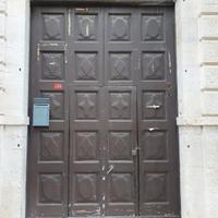 Portone dell'800 in Legno pieno 
Ruvo di Puglia
