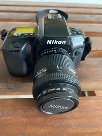 Macchina fotografica Nikon F70