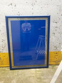 quadro blu con cornice blu