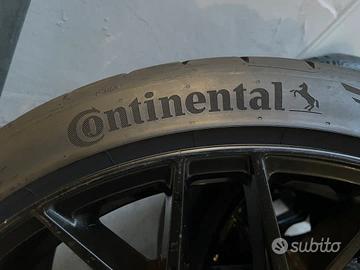 Continental 255 35 21 al 80% coppia DOT 2023