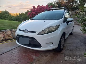 Ford Fiesta 1.4 benzina GPL 