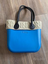 Borsa O Bag blu con bordo in maglia
